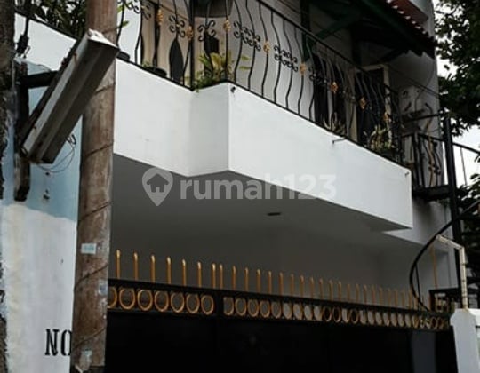 Salemba rumah kost good investasi,jakarta pusat