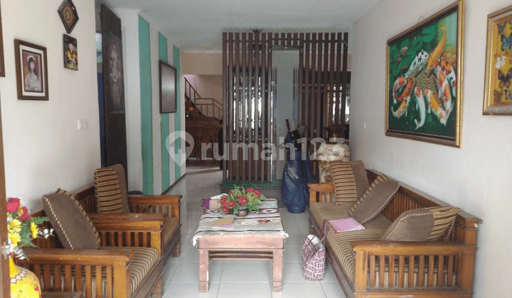 Nice and Comfortable House in Margahayu Permai