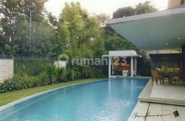 Rumah Brand New, Ada Kolam Renang, di Jl Mulawarman Area Premium Kebayoran Baru.. Hubungi 0813xxxx satu Delapan Tiga Delapan