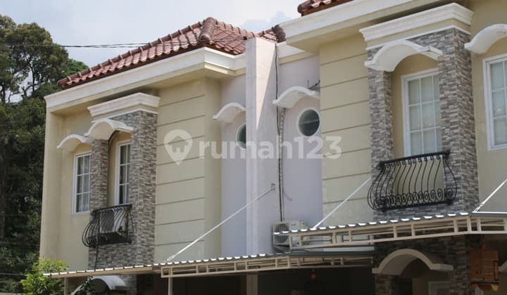 Rumah dekat MRT Lebak bulus