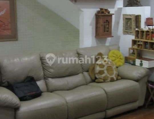 Rumah Minimalis Siap Huni di Bendungan Hilir lebar jalan 2 mobil, hubungi 0813-1838-1838 / 0878-7838-1838.