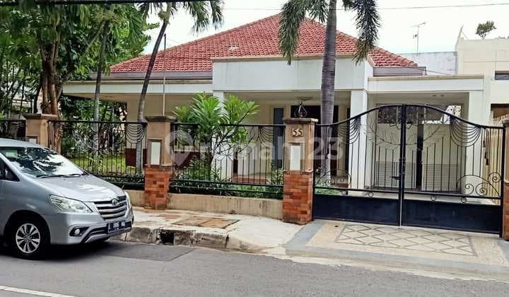 Rumah Fully Furnished di Jl. Jaksa Agung Suprapto