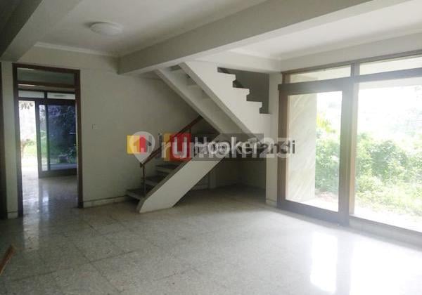 House in Sinabung Buntu Candi Semarang