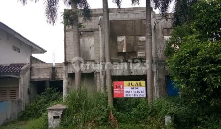 Rumah butuh renovasi siap untuk di lanjutkan pembangunan