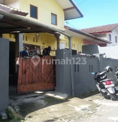 Rumah Bagus Unfurnished Sertifikat Hak Milik di Jalan merdeka tabanan, Tabanan