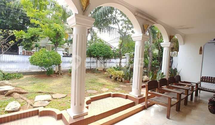 Bid Directly for a Peaceful House in Menteng.