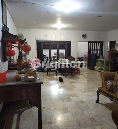 RUMAH MINIMALIS LINGKUNGAN NYAMAN DAN ASRI