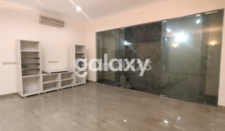 Flood-Free House Puri Indah Flood-Free House Puri Indah