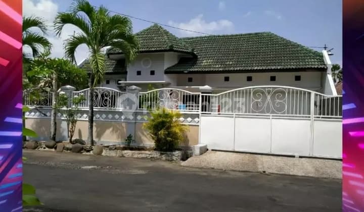 RUMAH MURAH TENGAH KOTA ! DEKAT TRANSMART JEMBER !