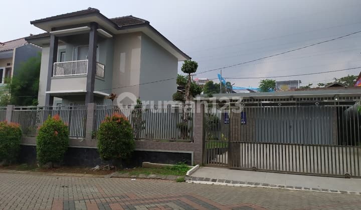 villa di batu malang