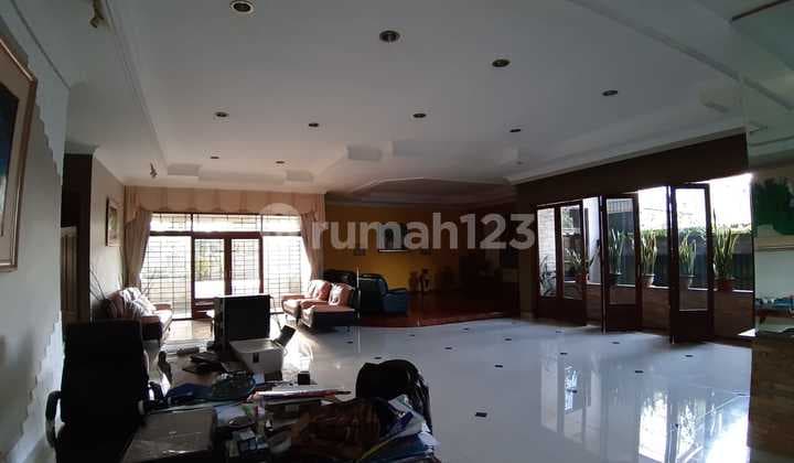 Rumah Lux Kembar , Mewah Pusat kota