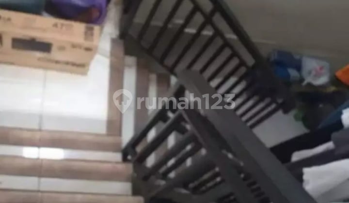 Rumah 2 Lantai , SHM , Selatan , Balkon , Pondok Bambu