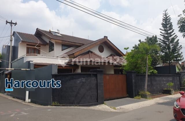 Rumah Jati Legendaris Kini Di Nusukan Kadipiro Solo