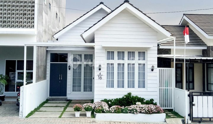RUMAH ASRI MODERN DI BANDUNG UTARA LEMBANG, 3MNT KE GRAHA PUSPA, 5MNT KE KEC.PARONGPONG, 10MNT KE FARMHOUSE 15MNT KE PASAR LEMBANG, 20MNT KE SETIABUDHI NHI UPI, 25MNT TOL PASTEUR, LINGKUNGAN NYAMAN UDARA SEJUK AIR BERSIH, BEBAS BANJIR