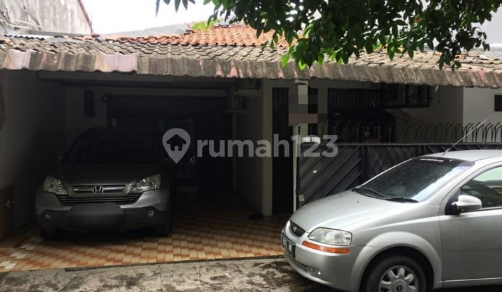 Comfortable, Safe, Green, Strategic & Flood-Free Residence in Cempaka Putih, Central Jakarta.