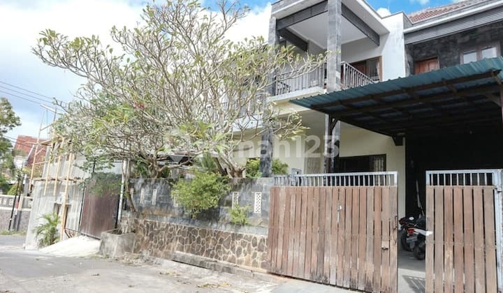 Quiet, Comfortable House in the Taman Giri Hill Cluster, Jimbaran, near Nusa Dua