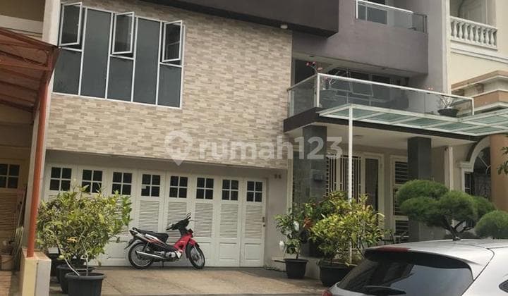 Minimalist PIK House