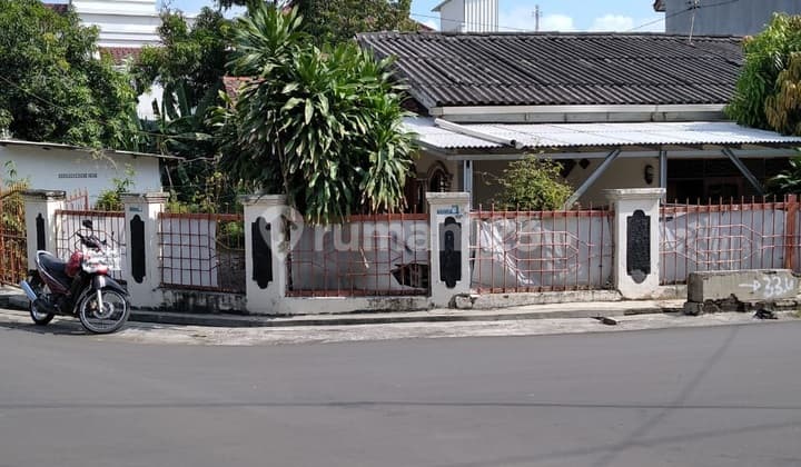 Rumah Hook Pagebangan Cilegon