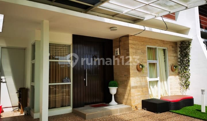 rumah baru cantik nan asri semi furniture