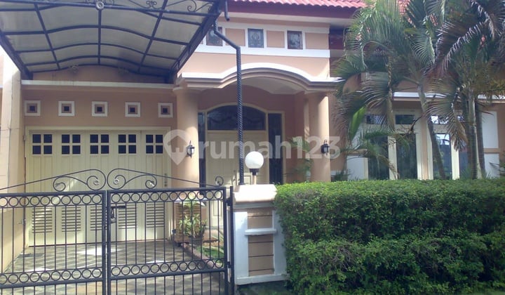 Rumah 1 lantai furnished di perum graha estetika