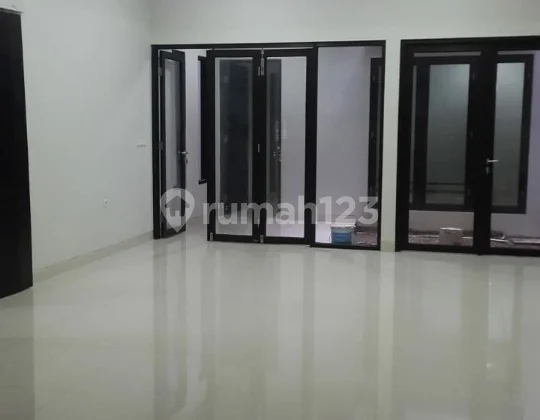 Rumah siap Huni di pejaten barat