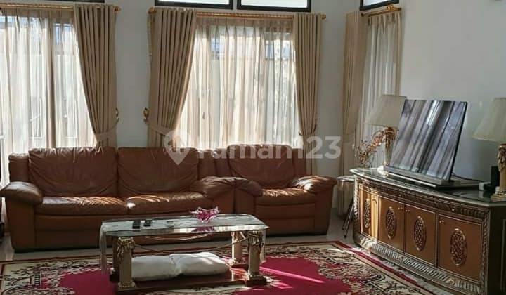 Habitable house.. in the Pondok Indah artery