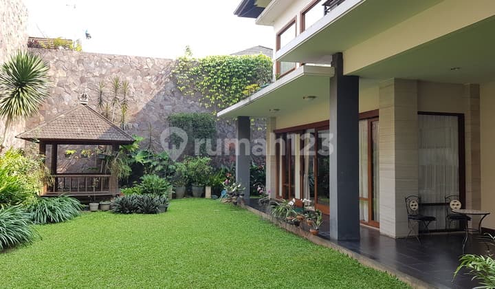 Luxurious Home at Setraduta, High Quality Spec