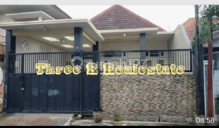 Rumah mewah jalan bunga dekat jl Kalpataru
