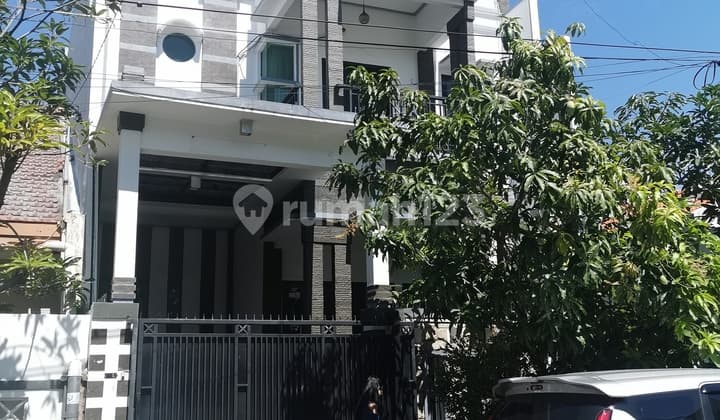 Rumah Karang Empat Besar Harga Nego Kondisi Terawat Siap Huni