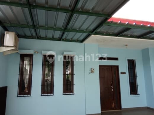 Rumah mungil di daerah strategis Lebak Bulus