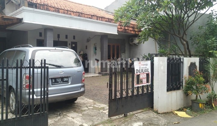 Area Kembangan dekat Puri Indah, rumah jalan buntu, tenang dan nyaman