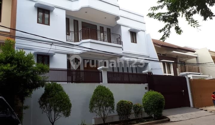 Rumah Sunter Asri Semi Furnish Siap Huni