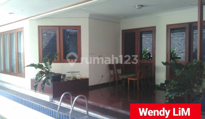 HOUSE on Denpasar Street, Mega Kuningan, swimming pool, serene & peaceful