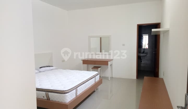 Rumah di Kuta Kompleks