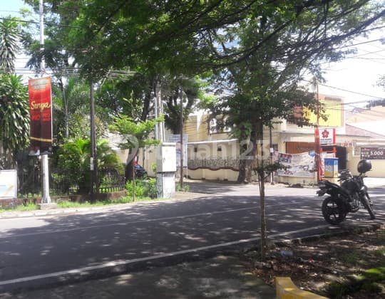 Lokasi Tengah Kota Jln Sawerigading ukuran 18x25 (455M2) Posisi terbaik dgn ukuran yang pas ( tdk terlalu besar dan tidak terlalu kecil )