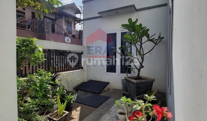 Rumah cantik siap huni perumahan nyaman dan aman Santosa Asih Cipamokolan