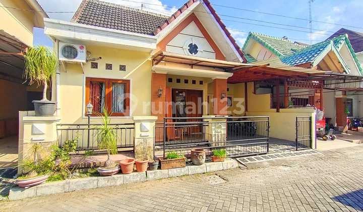 Dalam Perumahan Condong Catur Dekat Mall dan Amikom