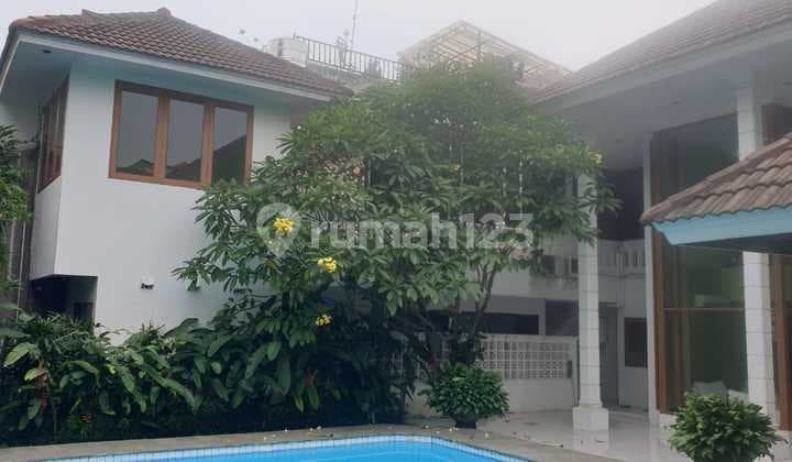 CIPETE | Rumah bagus ada kolam renang lokasi premium di Cipete Jakarta Selatan