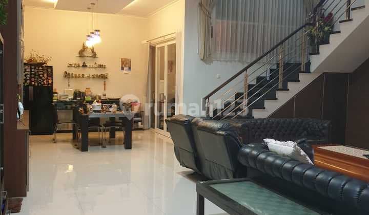 Turun harga rumah singgasana