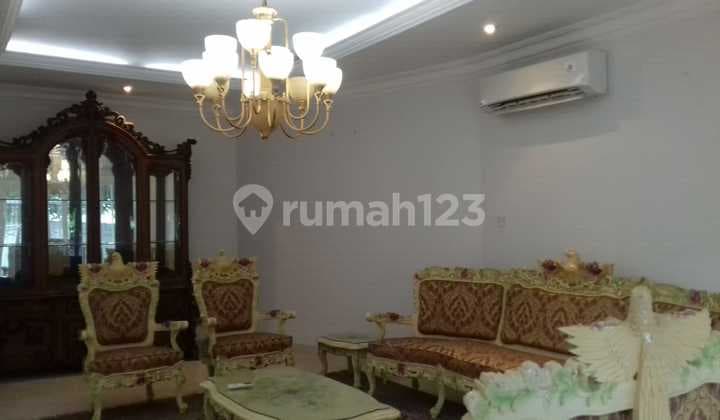 Rumah Terawat Pondok Indah