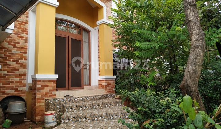 Duta Garden 2 lantai 12x25 Selatan