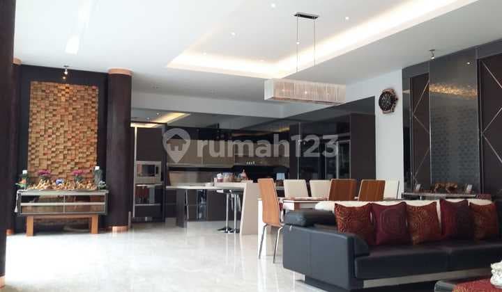 Luxury House with Swimming Pool Near Dian Harapan & Trans Schools