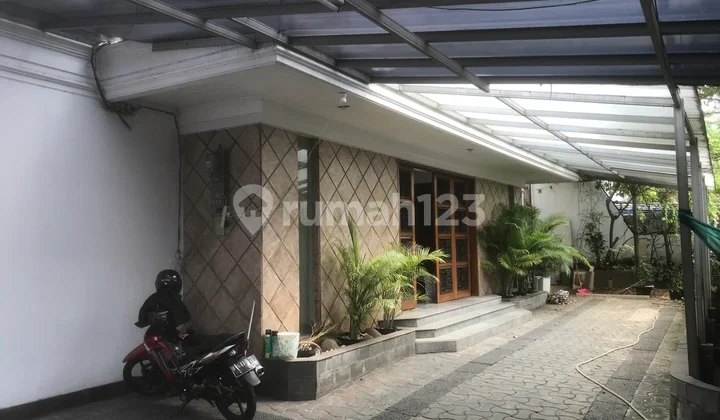 Rumah Bagus Strategis Kayu Putih Area