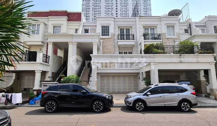 Rumah Opulence Green Lake