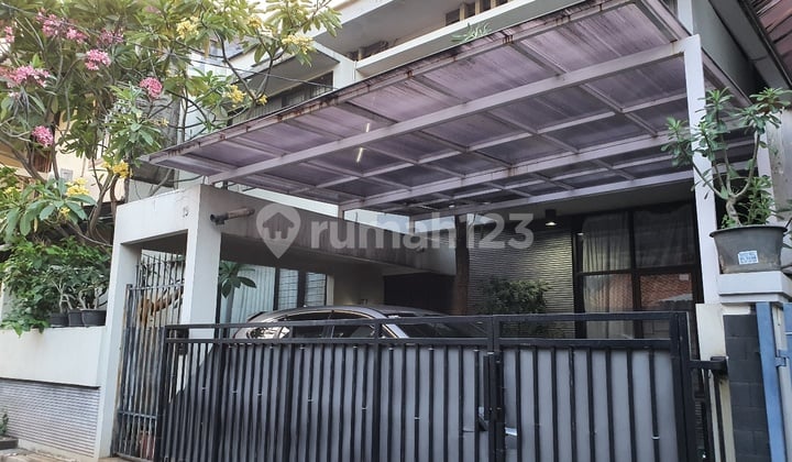 rumah minimalis siap huni dilingkungan yg aman