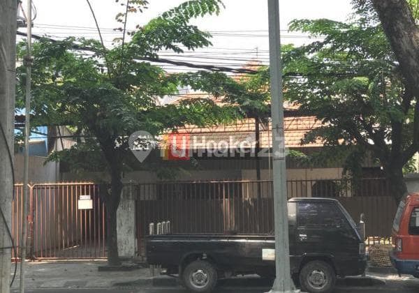 Rumah cocok untuk usaha di daerah Kampung Kali