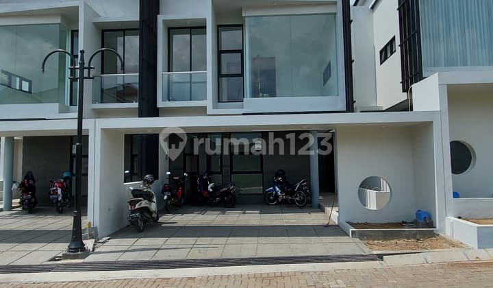 RUMAH BARU ASRI MINIMALIS MEWAH EXCLUSIVE DI SETIABUDI BANDUNG