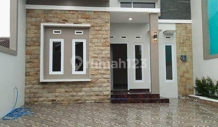 Rumah murah pinggir jalan anti banjir lokasi depok