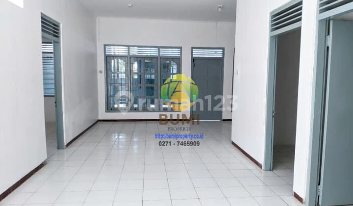 Rumah solo baru siap pakai