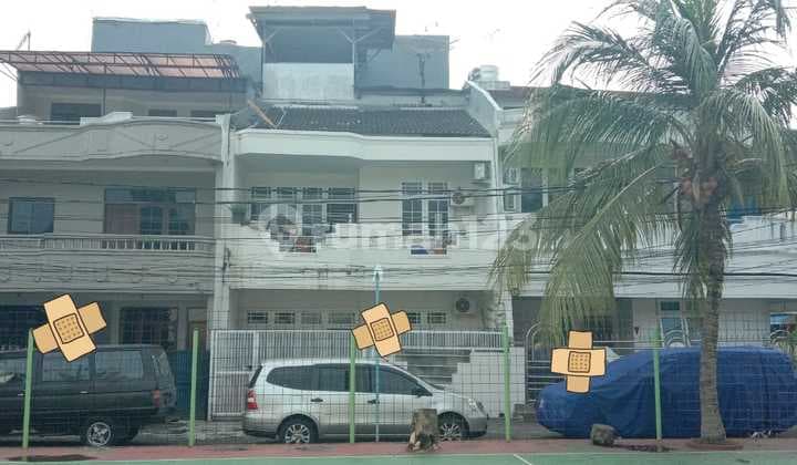 Sunter Agung Utara House